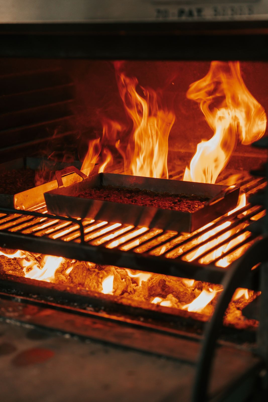 La brasa de Casa Kontal, fuego de leña